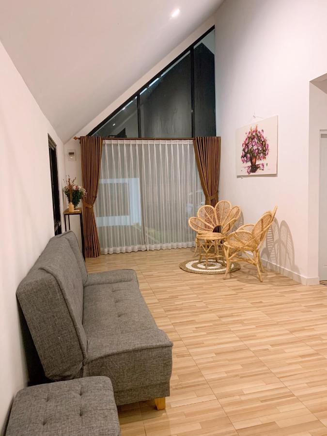 Casa De Gaudi Lembang Villa Kültér fotó